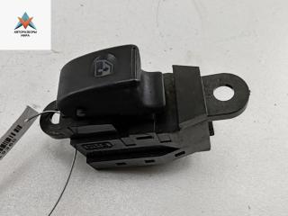 кнопка стеклоподъемника переднего правого Hyundai H-1 Starex [рестайлинг] 2006, 2.5 л., дизель, МКПП, белый, минивэн, 935804A000