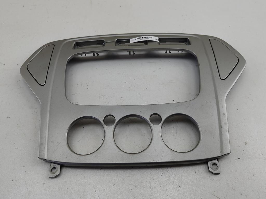 накладка на торпедо (консоль) Ford Mondeo IV 2007, 2.0 л., дизель, МКПП, серый, универсал, 7S7118522CDW