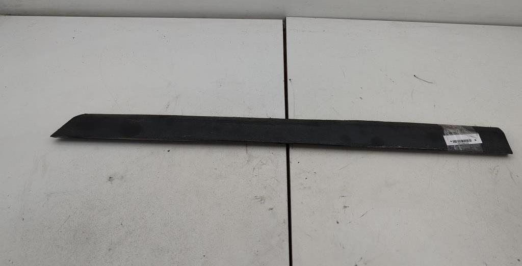 молдинг двери задней левой Volkswagen Passat B6 2007, 2.0 л., дизель, АКПП, синий, универсал