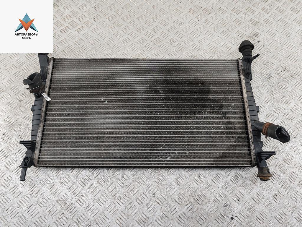 радиатор охлаждения Ford Transit 6 поколение 2005, 2.0 л., дизель, МКПП, красный, микроавтобус - фото №1