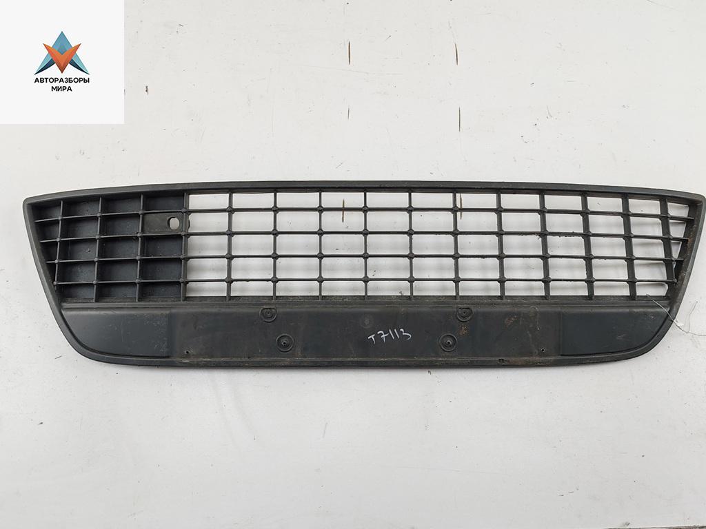 заглушка (решетка) в бампер Ford Mondeo 4 поколение 2007, 2.0 л., дизель, МКПП, серый, универсал, 7S7117B968D - фото №1