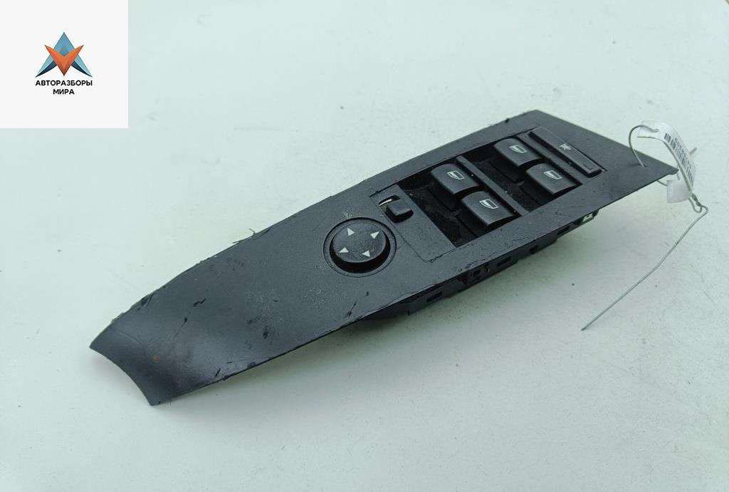 блок управления стеклоподъемниками BMW 5 серия E60/E61 2006, 2.5 л., дизель, АКПП, серый, универсал, 6951904 - фото №1
