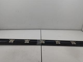 молдинг двери передней левой Opel Omega B 2000, 2.2 л., бензин, МКПП, чёрный, универсал, 90566961