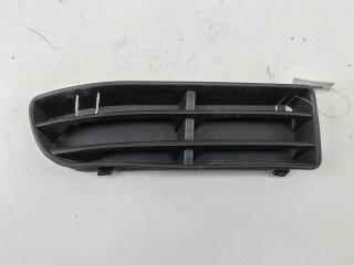 заглушка (решетка) в бампер Volkswagen Bora 2000, 1.6 л., бензин, МКПП, красный, седан