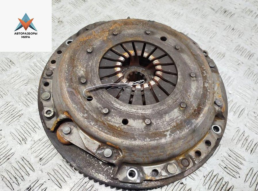 маховик BMW 5 серия E39 1996, 2.5 л., бензин, МКПП, серый, седан - фото №1