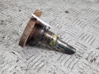Цапфа задняя (ось ступицы) Volkswagen Passat B3 1992, 1.8 л., бензин, МКПП, зелёный, седан