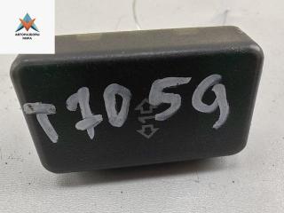 кнопка (выключатель) Volkswagen Transporter T4 1992, 2.4 л., дизель, МКПП, серый, микроавтобус, 357919235C