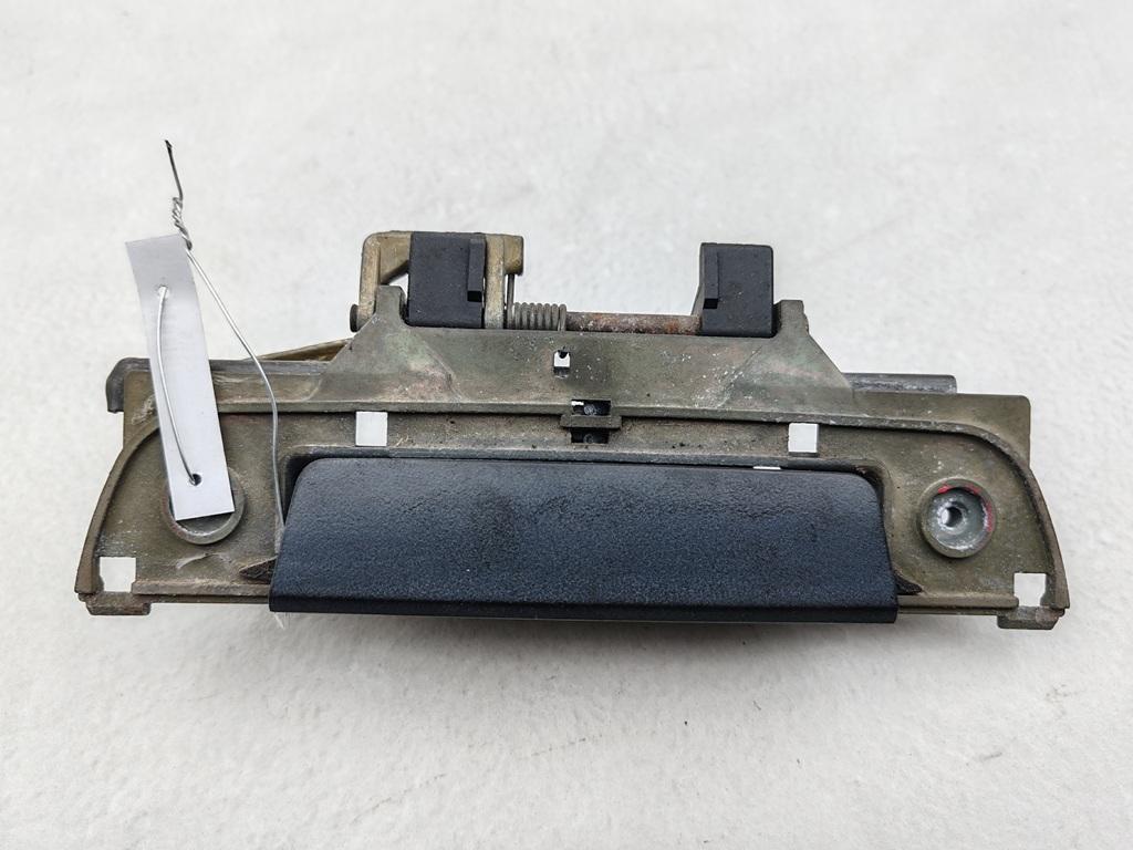 ручка наружная задняя правая BMW 3 E36 1997, 1.8 л., бензин, МКПП, красный, универсал, 1960801