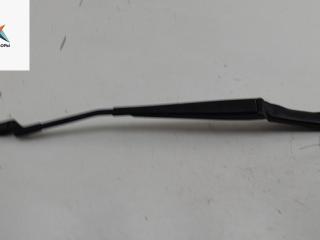 Щеткодержатель (поводок стеклоочистителя) передний Opel Astra J [рестайлинг] 2012, 2.0 л., дизель, МКПП, синий, универсал, 13289888