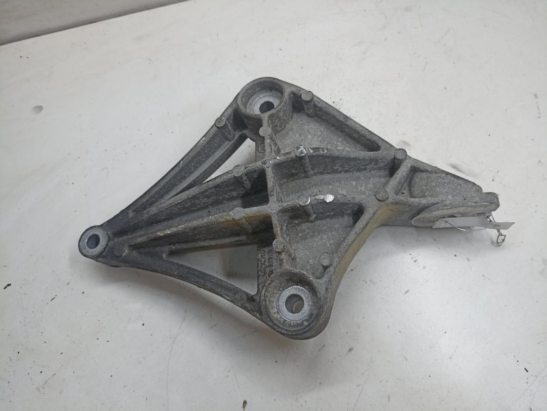 кронштейн КПП Opel Vectra B 1995, 1.8 л., бензин, АКПП, жёлтый, седан, 90498429