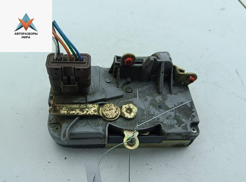 замок двери передней правой Fiat Scudo 1 поколение 2004, 2.0 л., дизель, МКПП, белый, фургон - фото №1