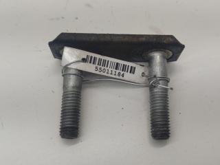 кронштейн (крепление) Audi 80 B4 1992, 2.0 л., бензин, МКПП, серый, универсал