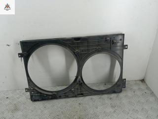 диффузор вентилятора Volkswagen Golf 4 поколение 1999, 1.6 л., бензин, МКПП, чёрный, хетчбэк 3 дв., 1J0121205B