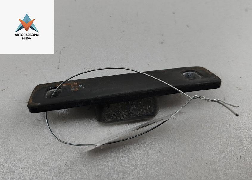 ответная часть (скоба) замка двери Mercedes-Benz Vito-1 W638 2003, 2.2 л., дизель, МКПП, белый, микроавтобус, A6387660205 - фото №1