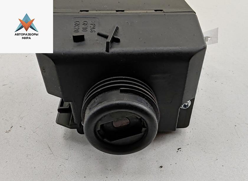 замок зажигания Mercedes-Benz CLS-Класс C219 2005, 3.5 л., бензин, АКПП, чёрный, седан, 2115452308 - фото №1