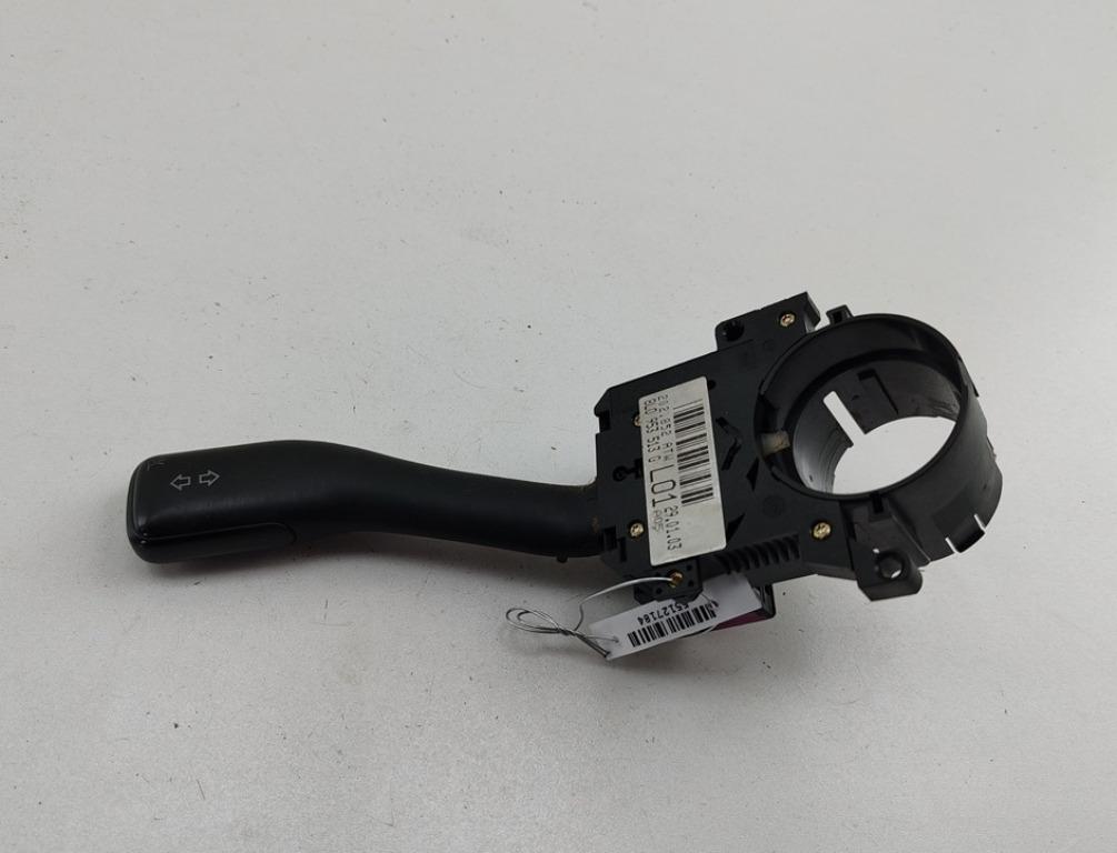 переключатель поворотов Volkswagen Passat B5+ (GP) 2003, 1.9 л., дизель, МКПП, синий, универсал, 8L0953513 - фото №1