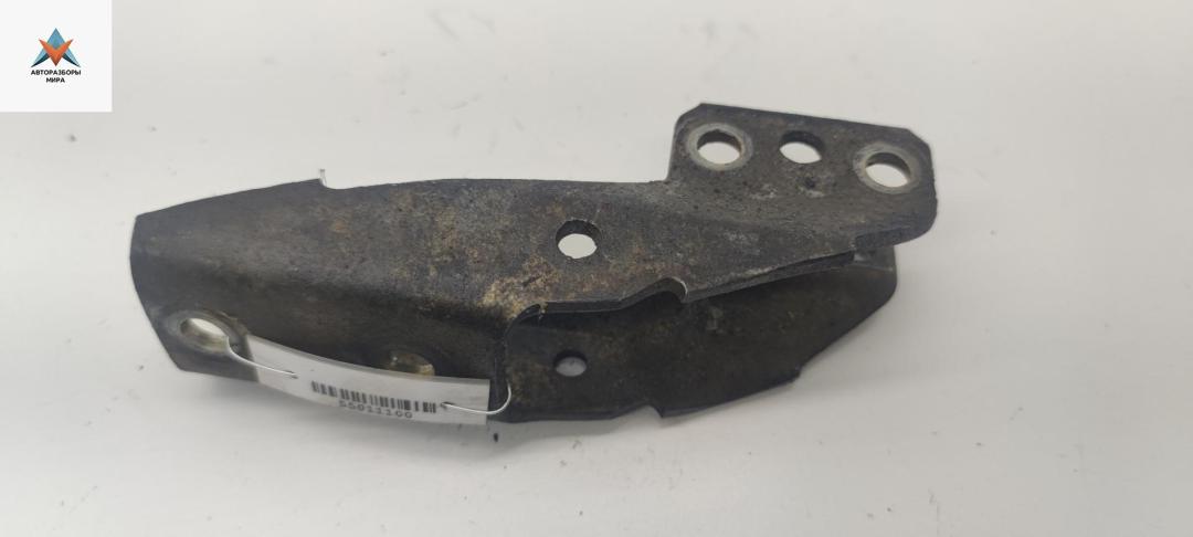 кронштейн (крепление) Audi 80 8C/B4 1992, 2.0 л., бензин, МКПП, серый, универсал - фото №1