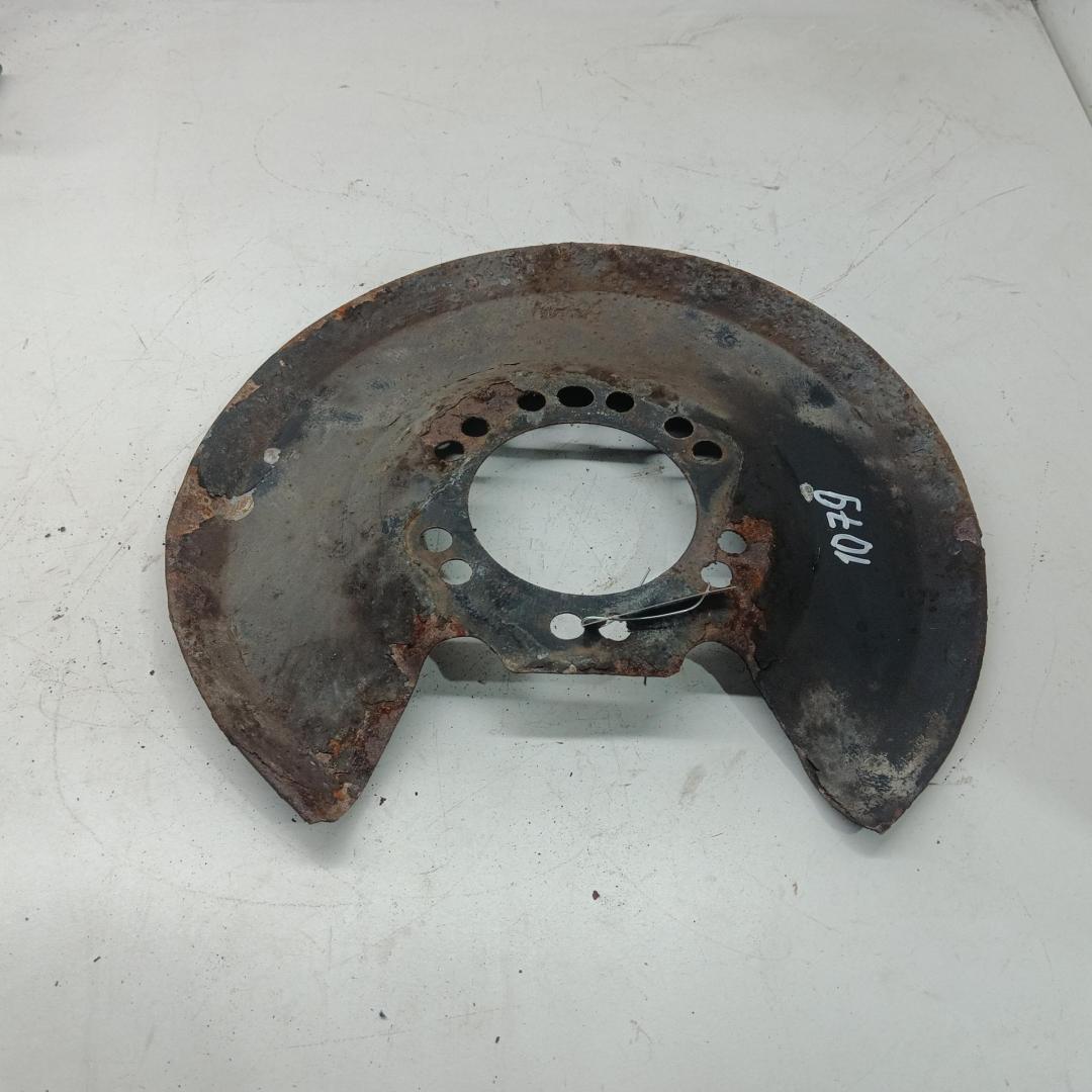 защитный кожух тормозного механизма Ford Mondeo 3 поколение 2002, 1.8 л., бензин, МКПП, синий, универсал - фото №1