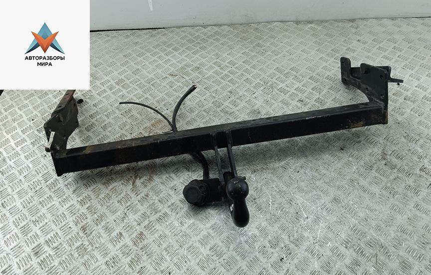 прицепное устройство (фаркоп) Mitsubishi Outlander 1 поколение 2006, 2.0 л., бензин, МКПП, чёрный, внедорожник 5 дв. - фото №1