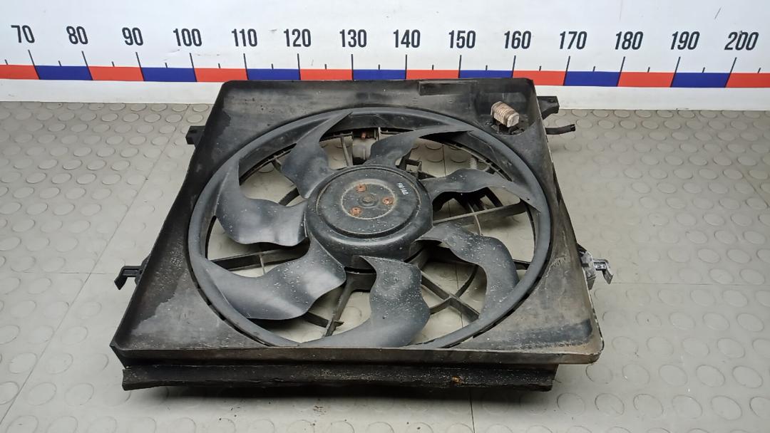 вентилятор радиатора Kia Sportage 3 поколение 2010, 1.7 л., дизель, МКПП, внедорожник 5 дв., 253802Y000 - фото №1