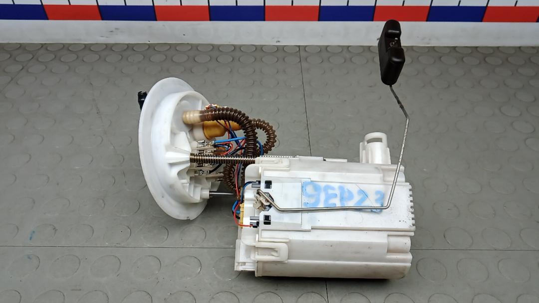 насос топливный Audi A4 B8/8K 2008, 3.0 л., дизель, АКПП, универсал, 8K0919050L, 8K0919673 - фото №1