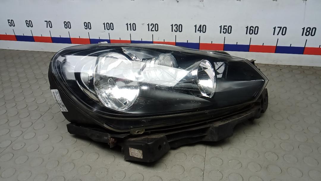 фара правая Volkswagen Golf 6 поколение 2011, 2.0 л., дизель, МКПП, хетчбэк 5 дв. - фото №1