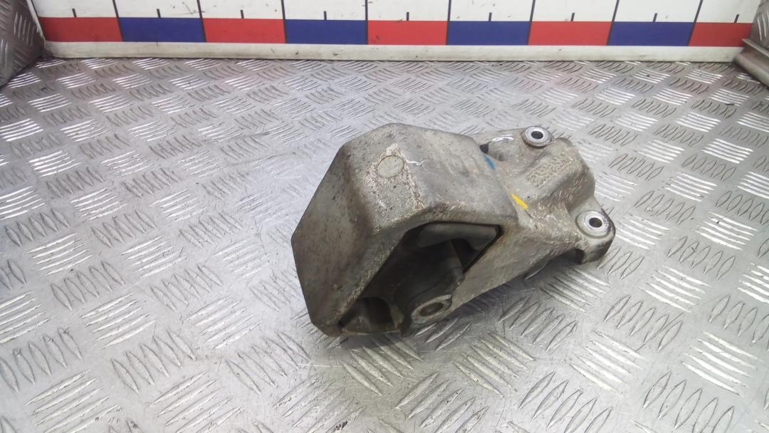 Подушка двигателя дизельная Jeep Grand Cherokee WK 2006, 3.0 л., дизель, АКПП, внедорожник 5 дв. - фото №1