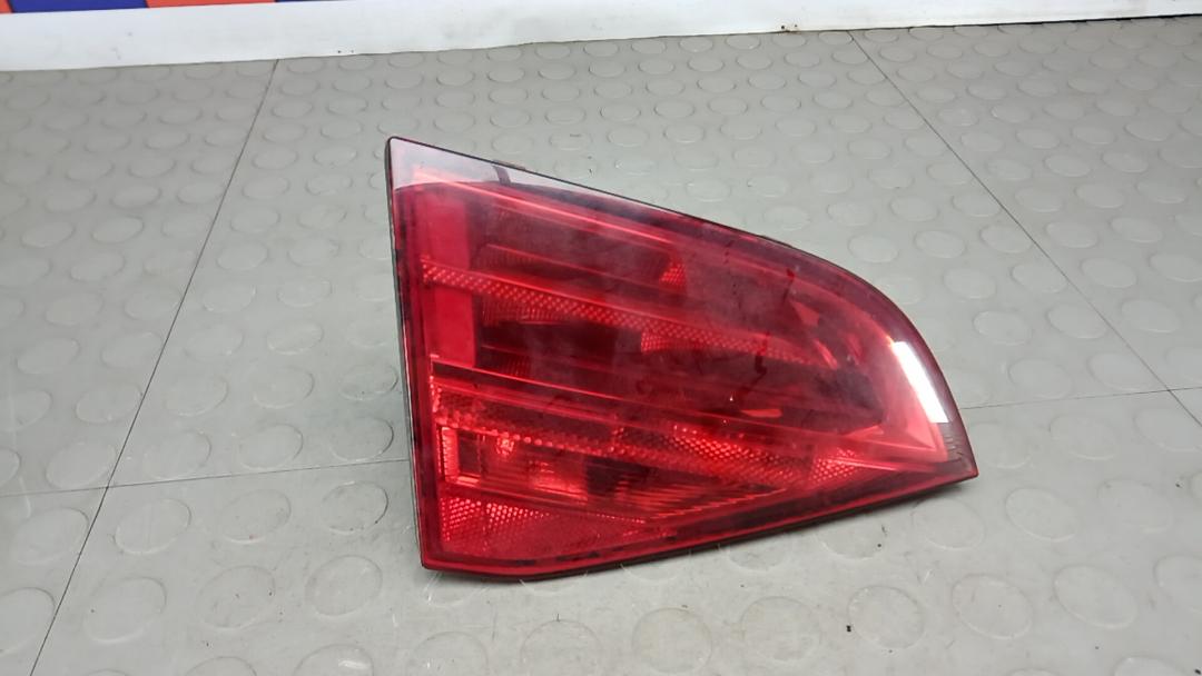 фонарь крышки багажника левый Audi A4 B8/8K 2008, 3.0 л., дизель, АКПП, универсал, 8K9945093 - фото №1