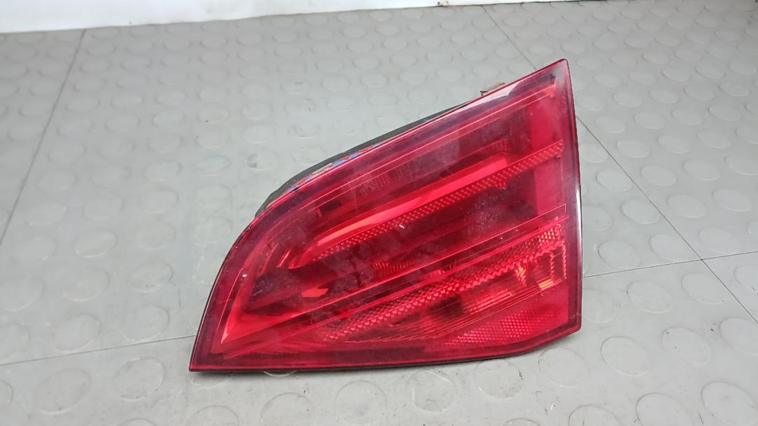 фонарь крышки багажника правый Audi A4 B8/8K 2008, 3.0 л., дизель, АКПП, универсал, 8K9945094 - фото №1