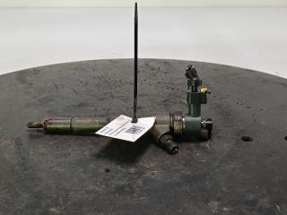 форсунка Fiat Punto 3 поколение 2007, цвет, 0445110083