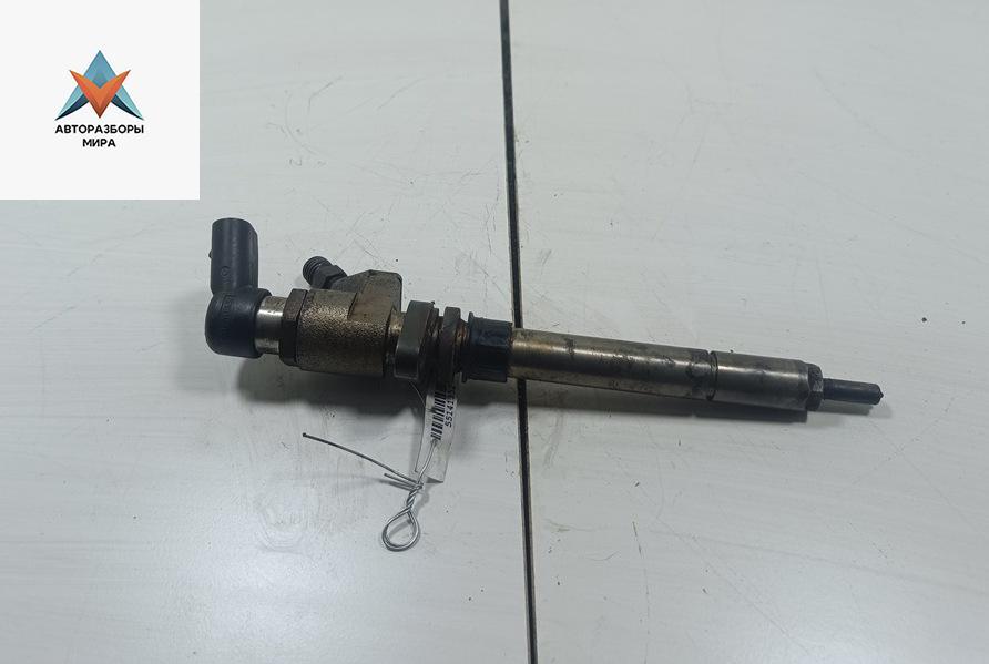 форсунка Ford S-Max 1 поколение 2008, 2.0 л., дизель, АКПП, серый, минивэн, 9657144580 - фото №1