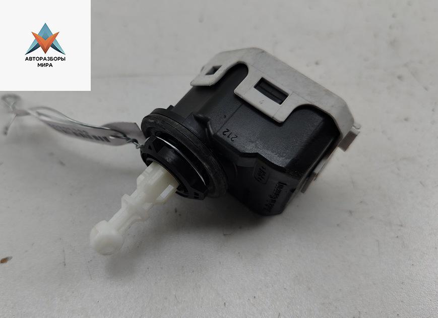 корректор фар Opel Vectra C 2002, 2.2 л., бензин, МКПП, серый, седан, 007878 - фото №1