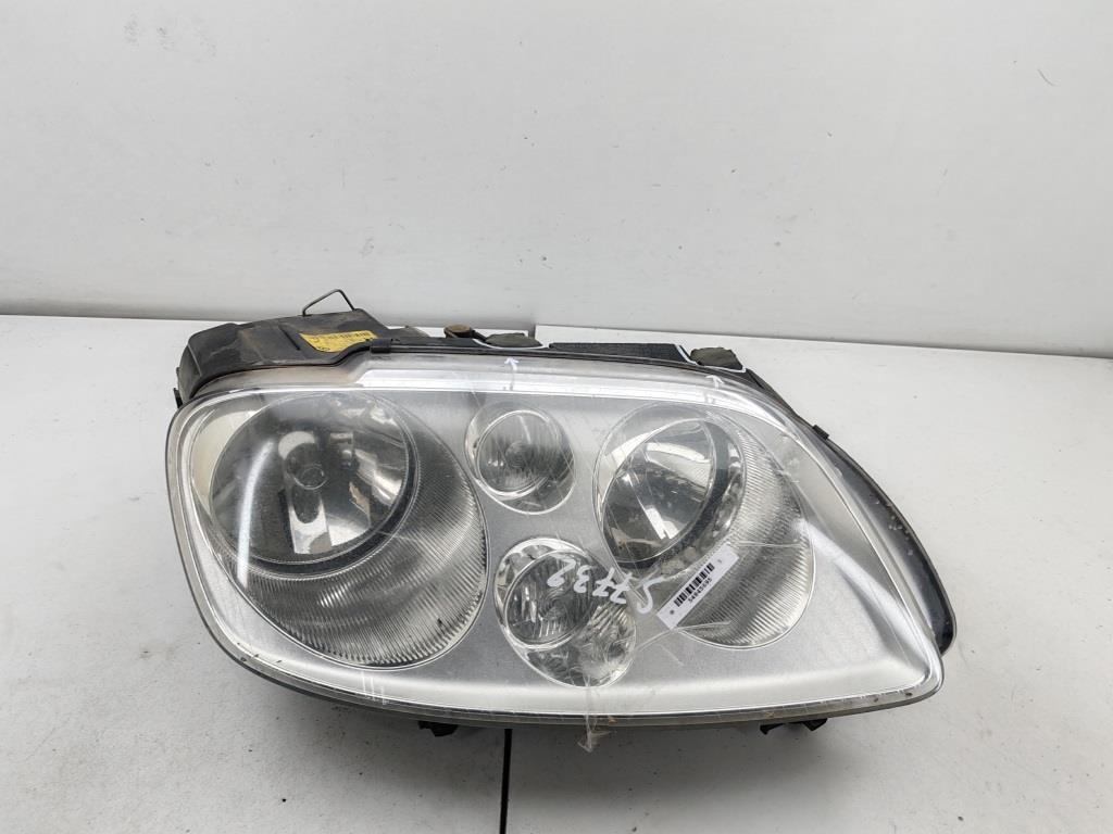 фара правая Volkswagen Touran 2005, 2.0 л., бензин, МКПП, красный, минивэн, 1T0941006F