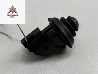 выключатель концевой (концевик) Renault Megane 1 поколение 1996, 1.6 л., бензин, МКПП, красный, хетчбэк 5 дв., 7700831090