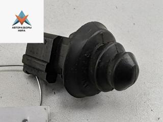 выключатель концевой (концевик) Renault Megane 1 поколение 1996, 1.6 л., бензин, МКПП, красный, хетчбэк 5 дв., 7700831090