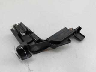 крепление фары левой BMW 3 E46 2001, 2.2 л., бензин, МКПП, серый, универсал, 1301073017
