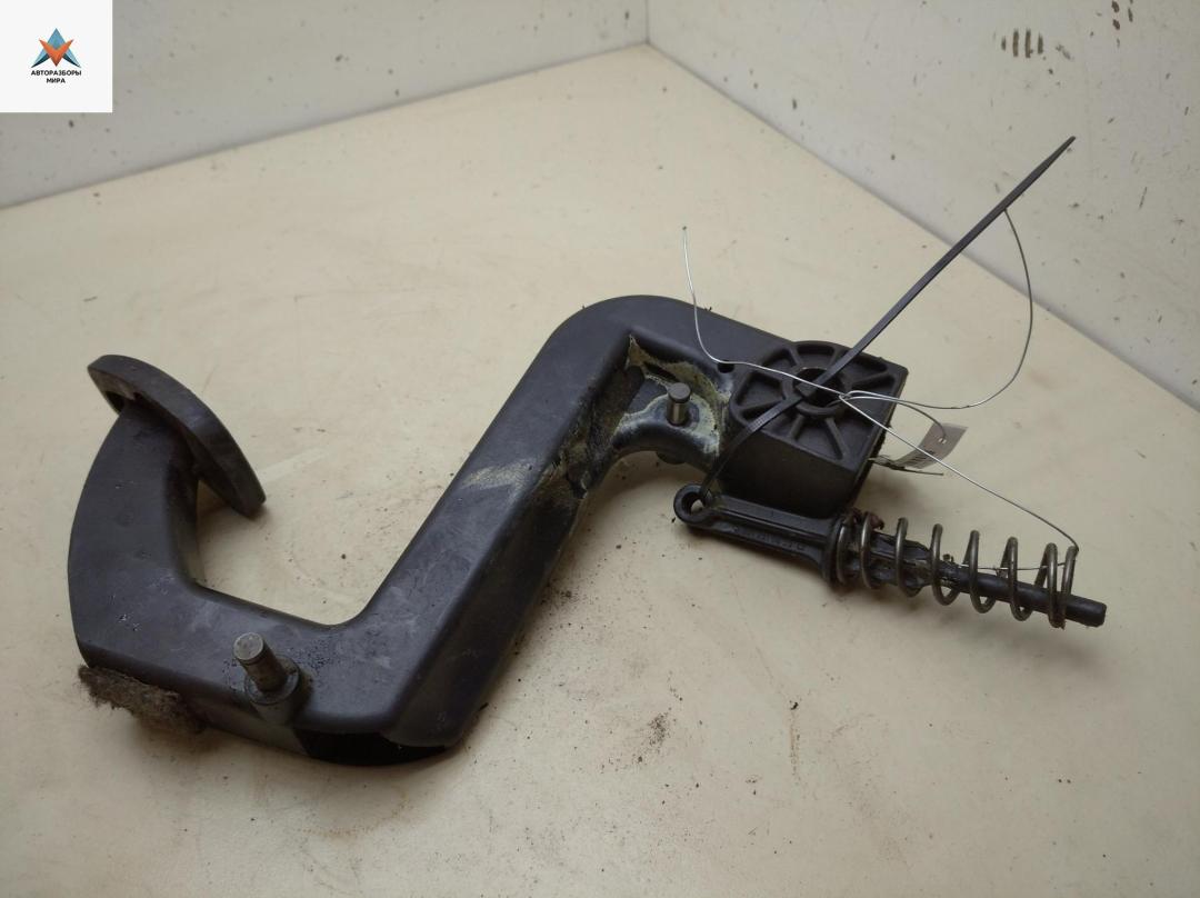 педаль сцепления Volkswagen LT 2 поколение 2002, 2.5 л., дизель, МКПП, красный, микроавтобус, 9012902416 - фото №1