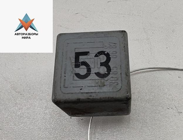 реле (прочие) Volkswagen Transporter T4 1992, 2.4 л., дизель, МКПП, красный, микроавтобус, 141951253B - фото №1