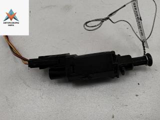 Датчик (включатель) стоп-сигнала Volkswagen Transporter T4 1992, 2.4 л., дизель, МКПП, красный, микроавтобус, 19945515