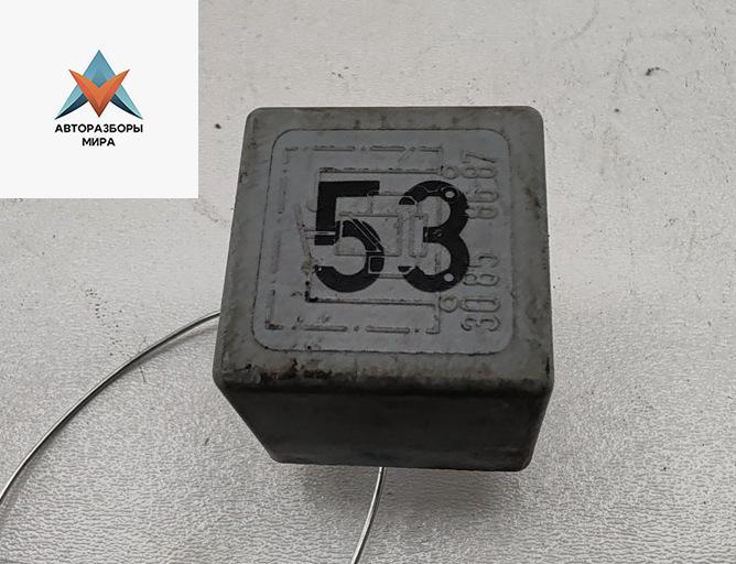 реле (прочие) Volkswagen Transporter T4 1992, 2.4 л., дизель, МКПП, красный, микроавтобус, 141951253B - фото №1