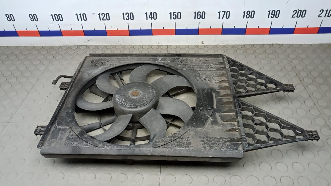 вентилятор радиатора Volkswagen Polo 5 поколение 2010, 1.6 л., дизель, МКПП, хетчбэк 5 дв., 6Q0959455AD, 6R0121207A - фото №1