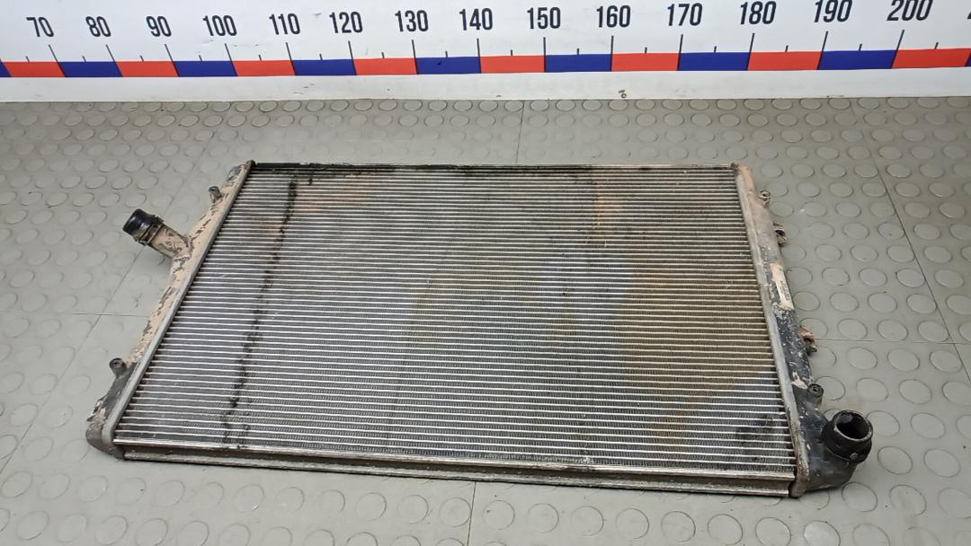 радиатор охлаждения Volkswagen Passat B6 2007, 2.0 л., дизель, МКПП, универсал, 3C0121253K - фото №1