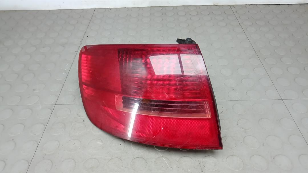 фонарь задний левый Audi A6 4F/C6 2006, 3.0 л., дизель, АКПП, универсал, 4F9945095 - фото №1