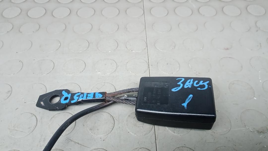 замок ремня безопасности Mercedes-Benz CLK-Класс C209/A209 2003, 2.7 л., D 270 CDI, дизель, АКПП, купе - фото №1