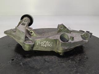 кронштейн генератора Renault Laguna 3 поколение 2007, цвет, 8200527320