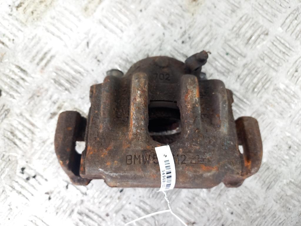 суппорт передний правый BMW 3 E36 1994, 1.8 л., бензин, МКПП, чёрный, хетчбэк 3 дв. - фото №1
