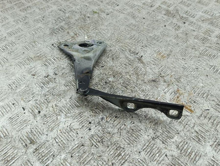 петля капота левая Opel Zafira A 2000, чёрный, минивэн, 90579421 - фото №1