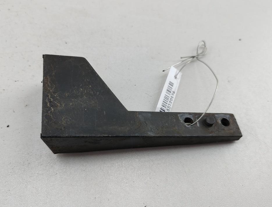 кронштейн (крепление) BMW 3 E36 1991, 1.8 л., бензин, АКПП, синий, седан, 1977108