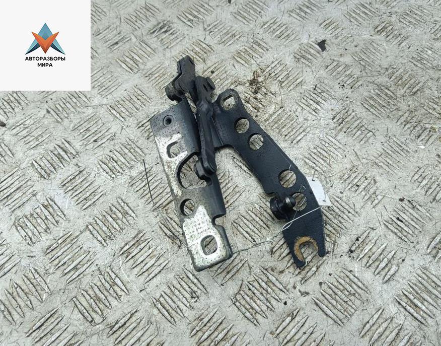 петля капота левая BMW 5 серия E39 1997, серый, универсал, 41618203275 - фото №1