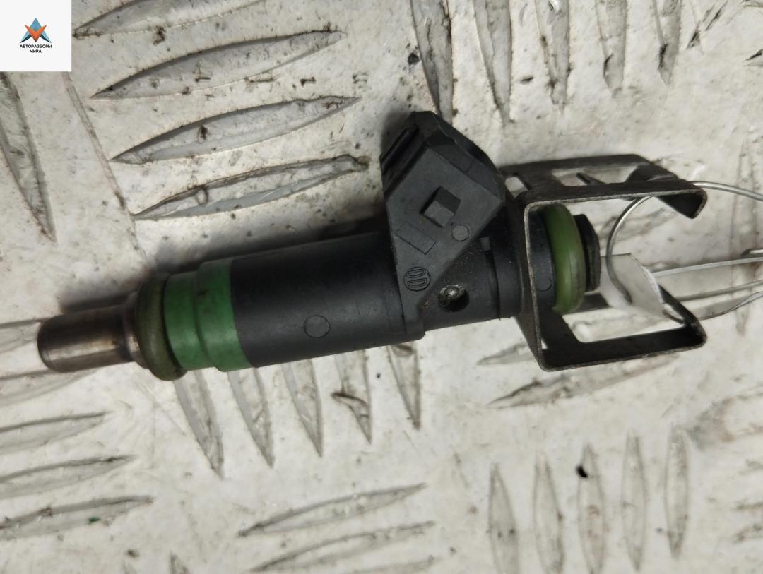 форсунка Ford Focus 1 поколение 2000, 1.6 л., i, бензин, АКПП, белый, хетчбэк 5 дв., 98MFBA - фото №1